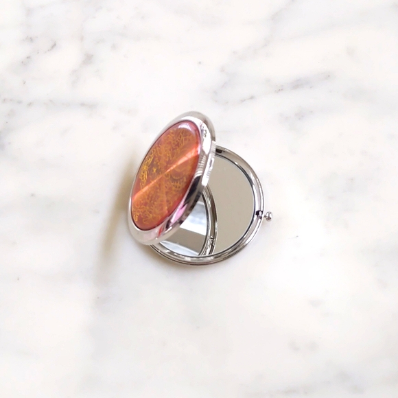 NWT. Chrome Metal with Coral and Gold Design Compact Makeup Mirror for Purse. - Picture 2 of 5